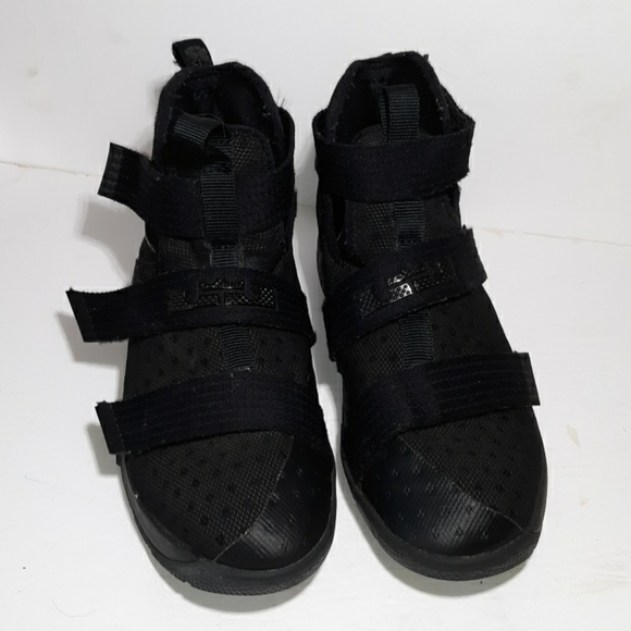 Nike Lebron James Soldier Ten X Gs 5y - Picture 2 of 6